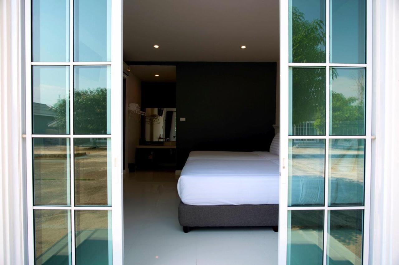 Bhive Nakhon Phanom Exterior foto